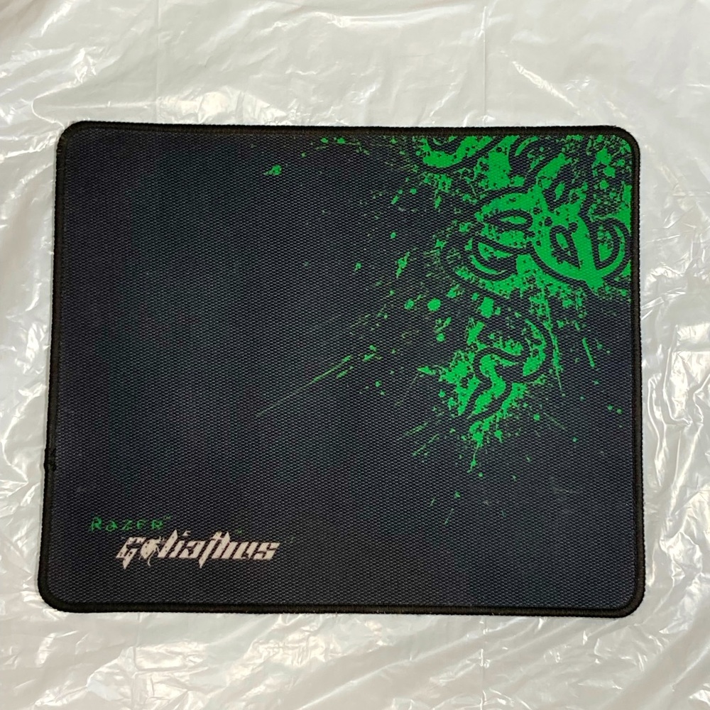 RAZER MOUSE PAD